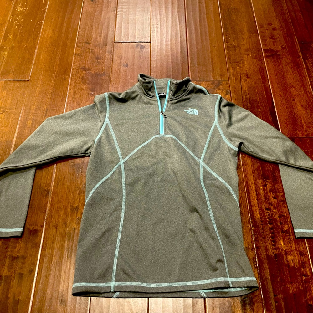 The North Face Girls 1/4 zip large 14/16